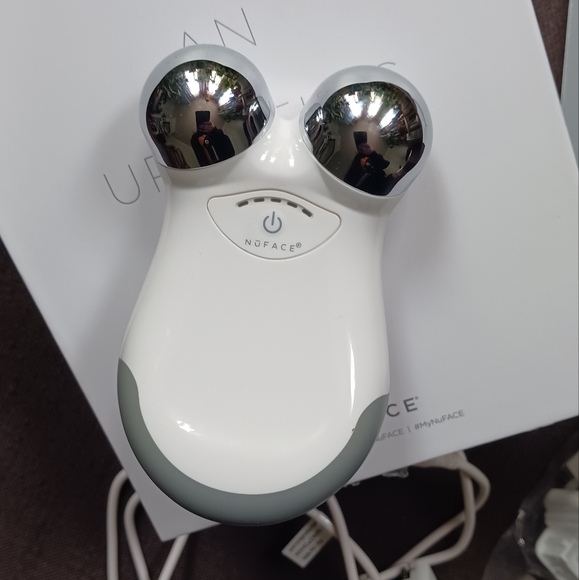 SOLD NuFace Mini (like new) - Picture 3 of 8